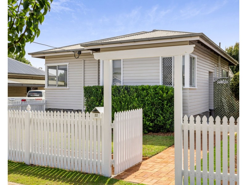 22 Cay Street, Newtown QLD 4350