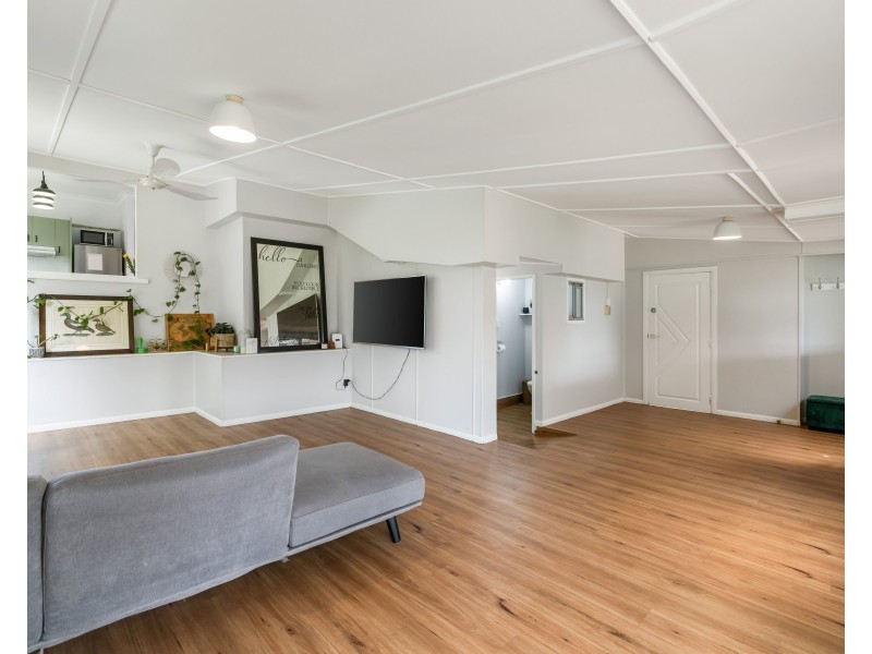 22 Cay Street, Newtown QLD 4350