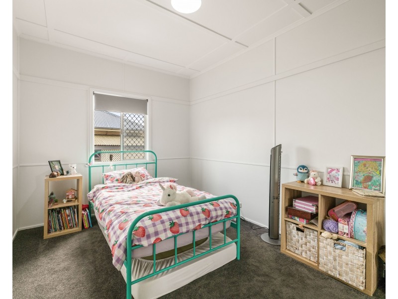 22 Cay Street, Newtown QLD 4350