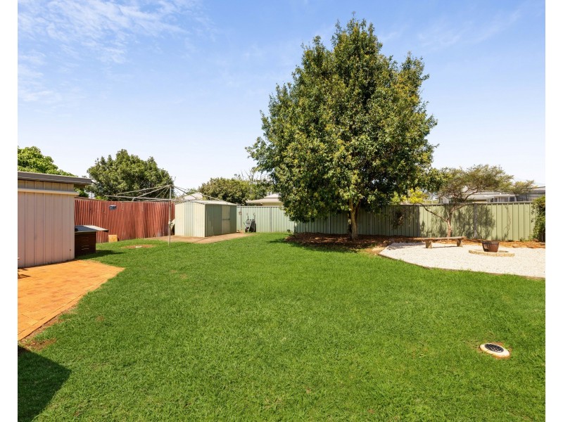 22 Cay Street, Newtown QLD 4350