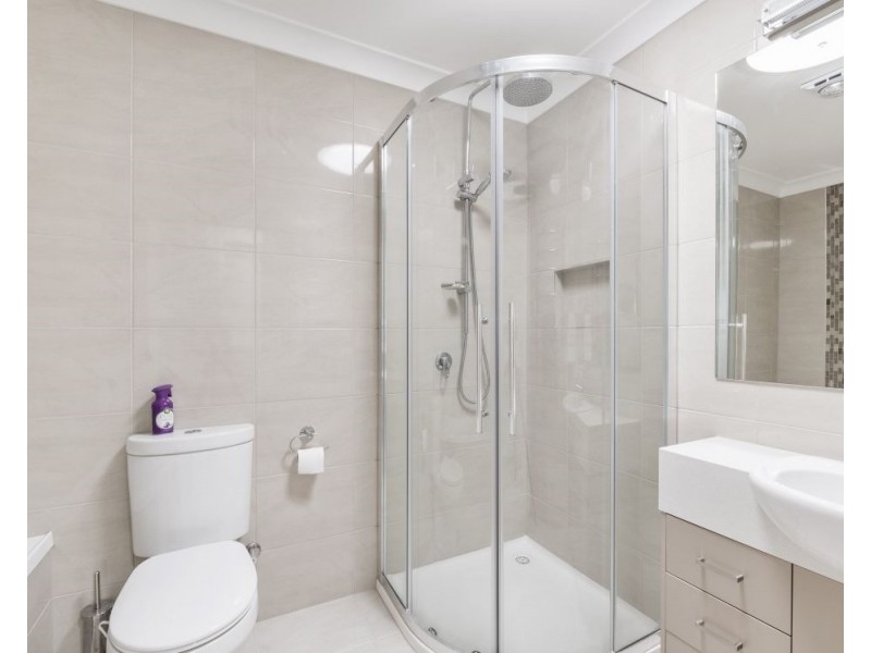 Unit 2/191a Alderley Street, Centenary Heights QLD 4350