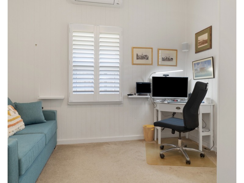 6B Prospect Street, North Toowoomba QLD 4350