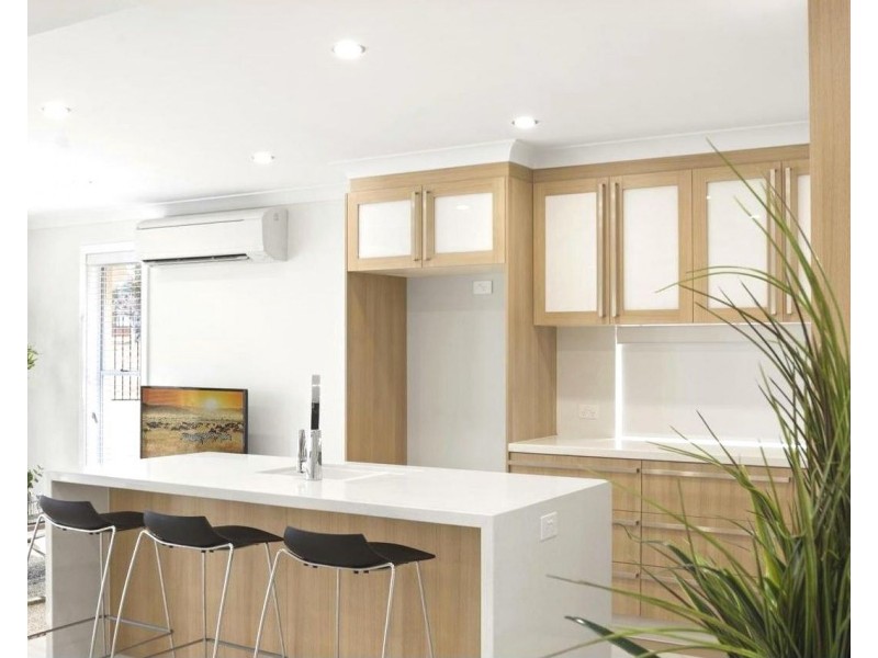 Unit 2/11 Pelican Drive, Rangeville QLD 4350