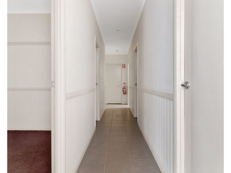 Tenancy 7/11-15 Gardner Court, Wilsonton QLD 4350