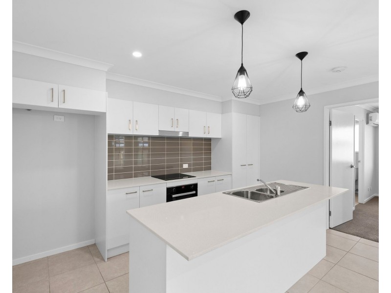 Unit 2/10 Trevatt Street, Westbrook QLD 4350