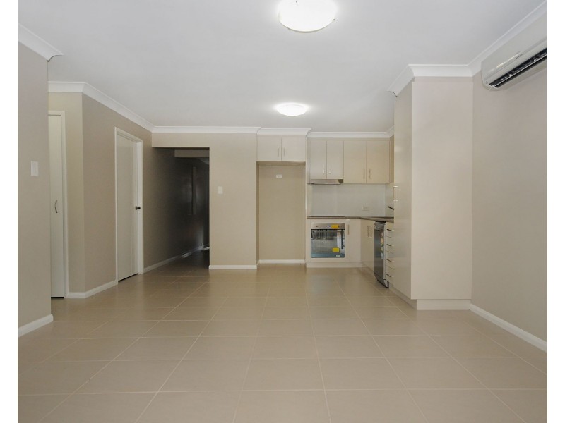 Unit 4/37 Boyett Street, Centenary Heights QLD 4350
