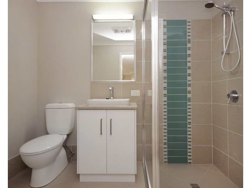 Unit 4/37 Boyett Street, Centenary Heights QLD 4350