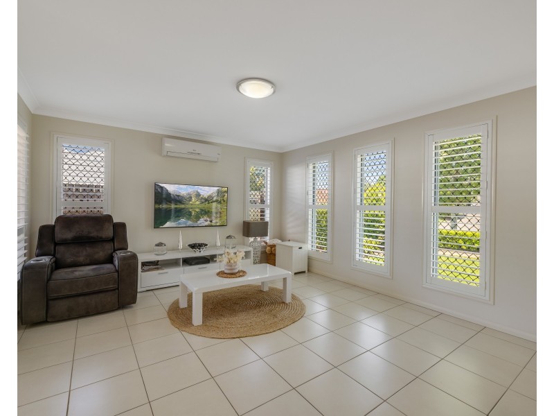 Unit 1/9 Collingwood Close, Middle Ridge QLD 4350