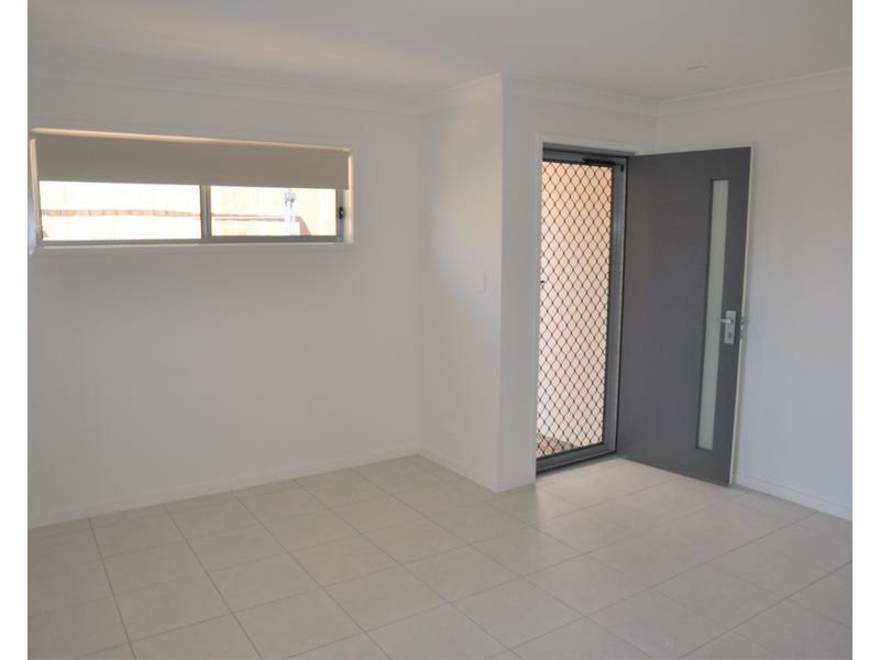 Unit 2/17 Diva Lane, Glenvale QLD 4350