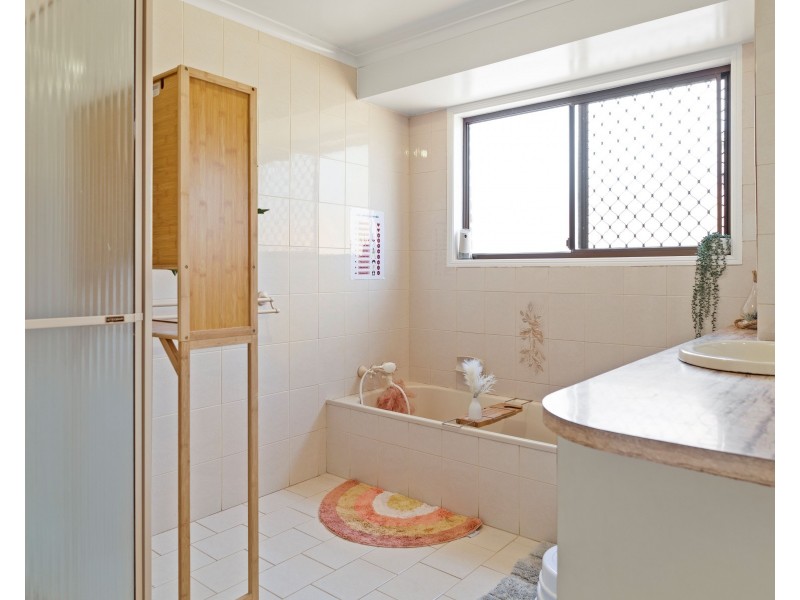 31 Jull Drive, Centenary Heights QLD 4350