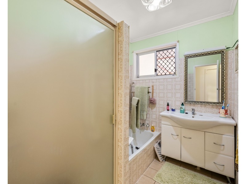 9 McFarlane Street, Wilsonton QLD 4350