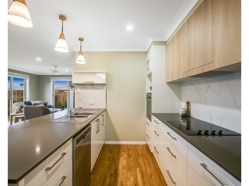Unit 1/15 Cox Street, Wilsonton QLD 4350