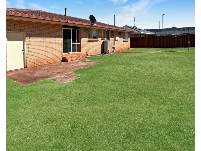 56 High Street, Rangeville QLD 4350