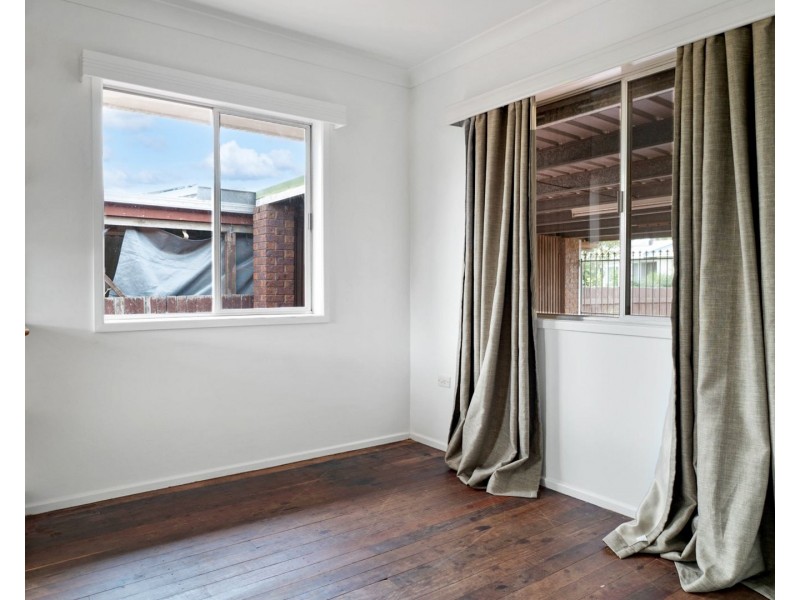 17 Fromalls Street, Harristown QLD 4350