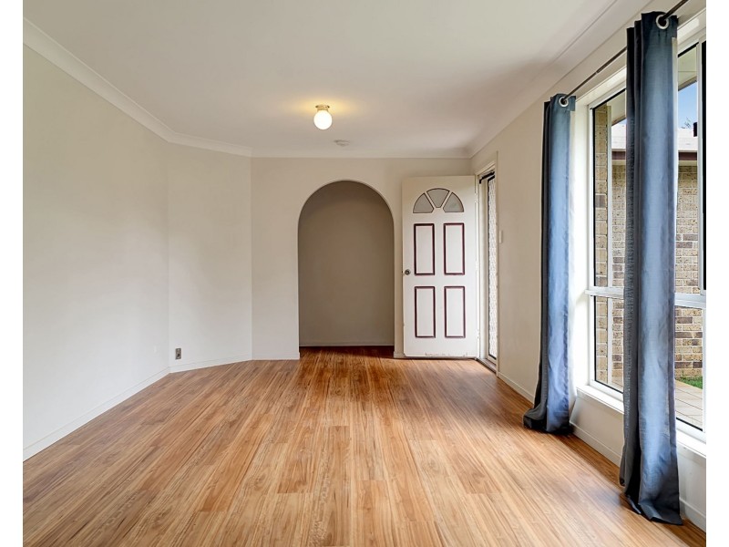 10 Muller Street, Kearneys Spring QLD 4350