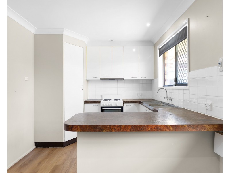 6 Carey Street, Kearneys Spring QLD 4350