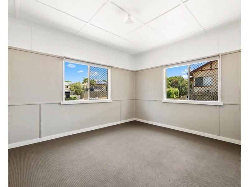 35 Elizabeth Street, South Toowoomba QLD 4350