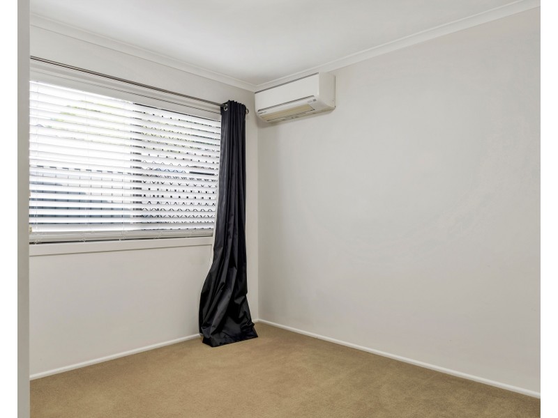 42 Lotus Crescent, Centenary Heights QLD 4350