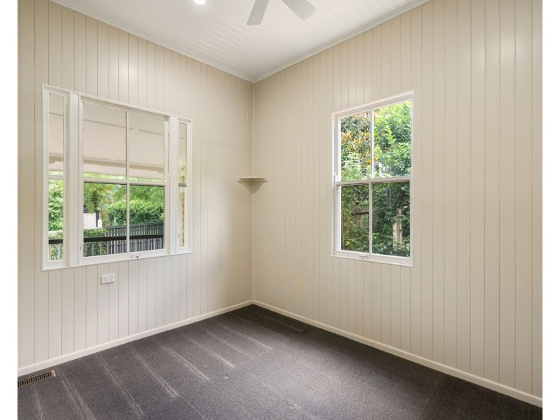 16 Dunmore Street, East Toowoomba QLD 4350