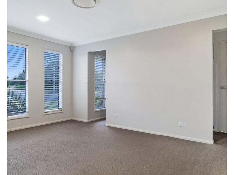 128 Kearney Street, Kearneys Spring QLD 4350