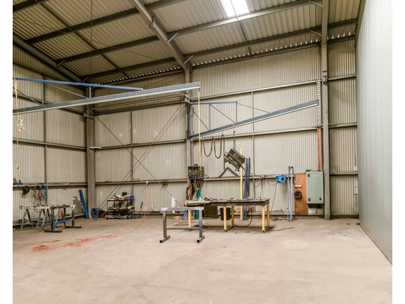 Shed 5/98 Buckland Street, Harristown QLD 4350