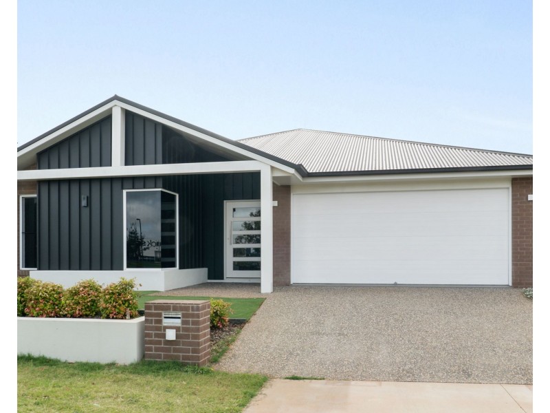 6 Carlow Lane, Middle Ridge QLD 4350