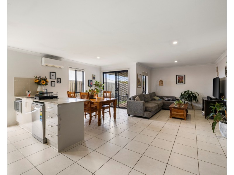 4 McInnes Crescent, Glenvale QLD 4350