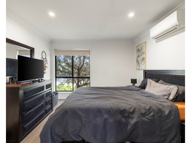 4 McInnes Crescent, Glenvale QLD 4350