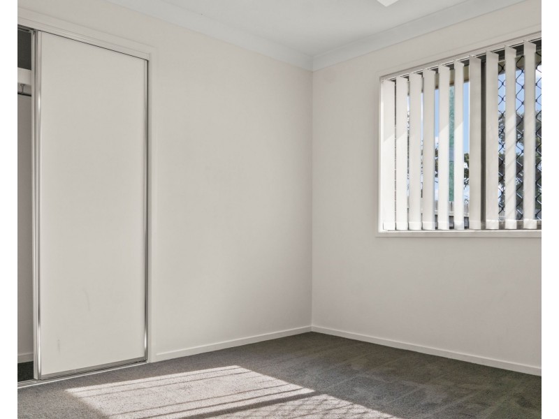 Unit 1/2 Nash Drive, Glenvale QLD 4350