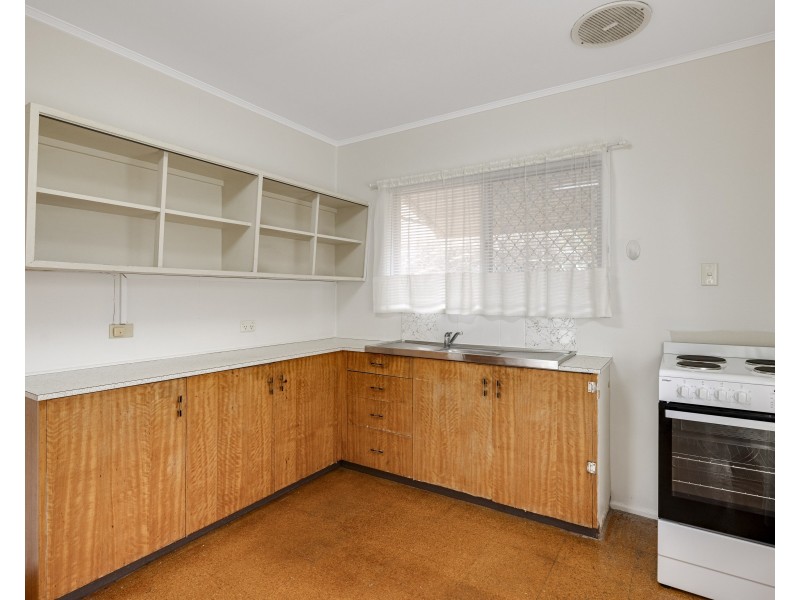 11 Rivett Street, South Toowoomba QLD 4350