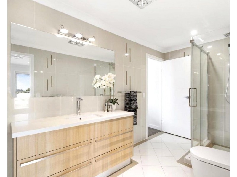 Unit 1/11 Pelican Drive, Rangeville QLD 4350