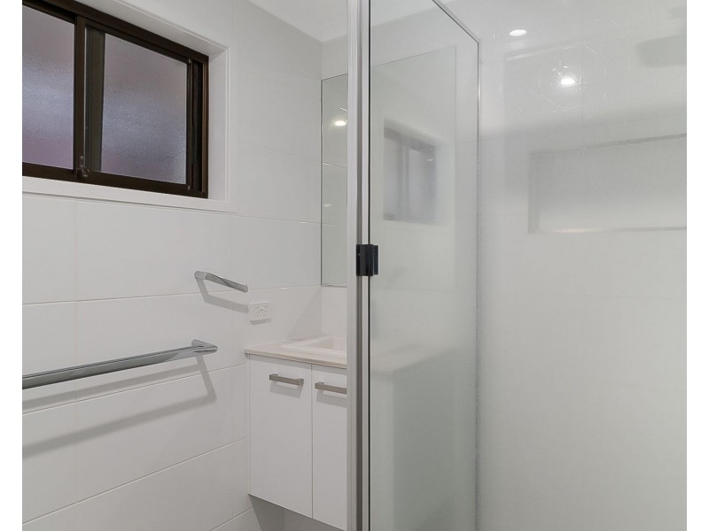 Unit 2/115 Rowbotham Street, Rangeville QLD 4350