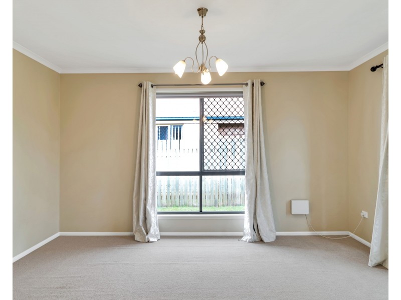 19 Prime Minister Drive, Middle Ridge QLD 4350