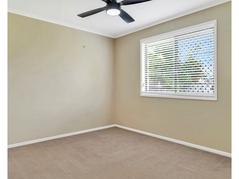 19 Prime Minister Drive, Middle Ridge QLD 4350