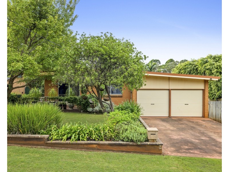 16 Hazzard Street, Centenary Heights QLD 4350