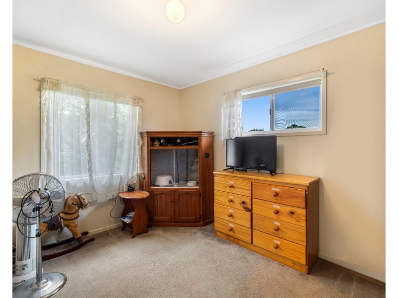 16 Hazzard Street, Centenary Heights QLD 4350