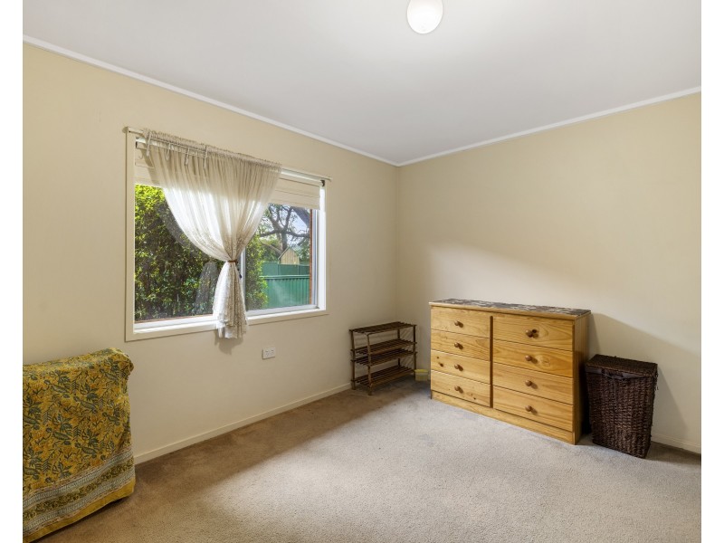 16 Hazzard Street, Centenary Heights QLD 4350