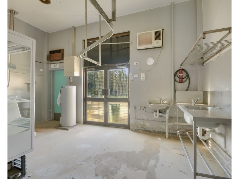 Shop 14/656 Toowoomba Connection Road, Withcott QLD 4352