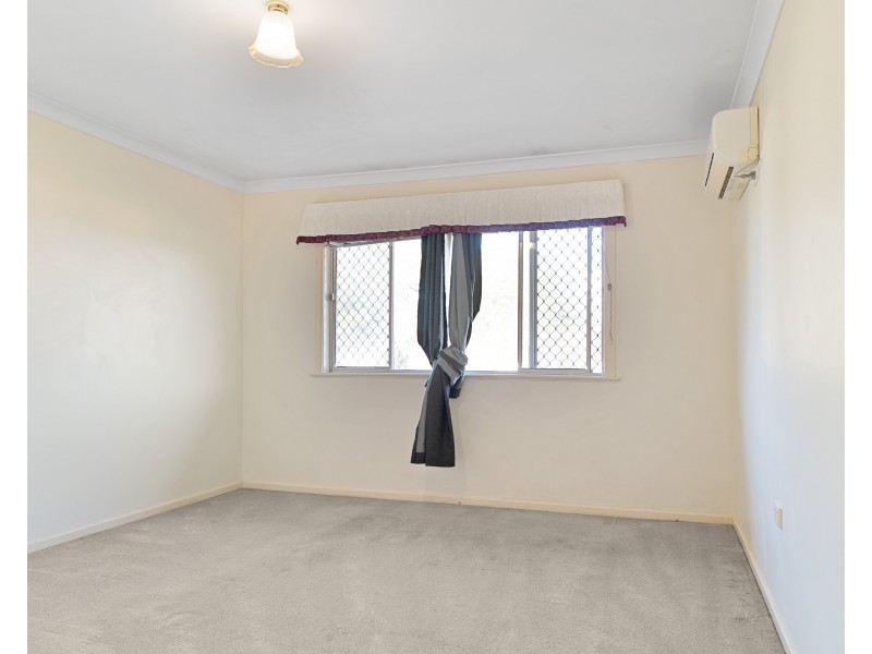 15 Challenor Street, Rockville QLD 4350