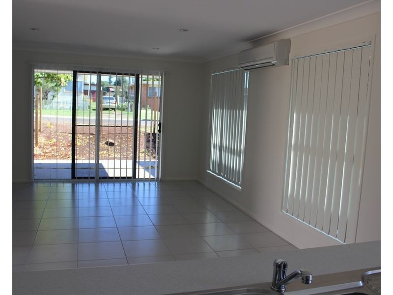 Unit 1/8 McDowall Street, Newtown QLD 4350