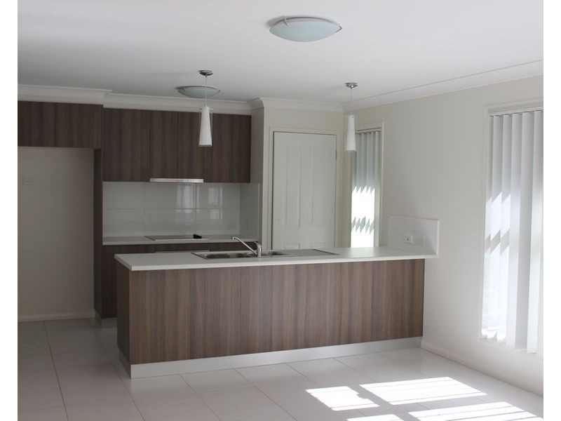 Unit 1/8 McDowall Street, Newtown QLD 4350