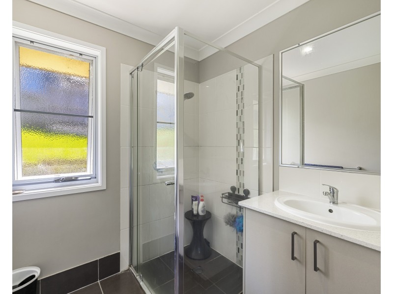 28 Alpine Court, Cranley QLD 4350