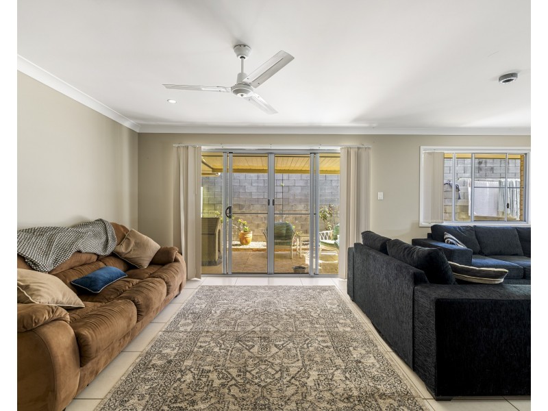 28 Alpine Court, Cranley QLD 4350
