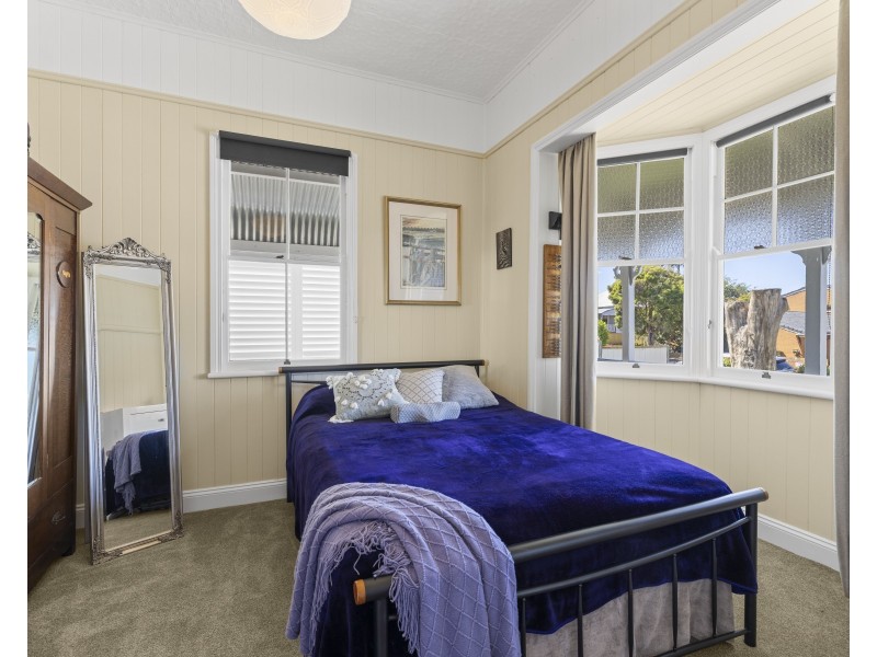 161 West Street, Newtown QLD 4350