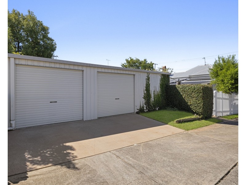 161 West Street, Newtown QLD 4350