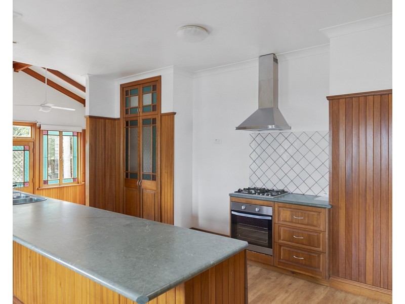 37 Moloney Street, North Toowoomba QLD 4350