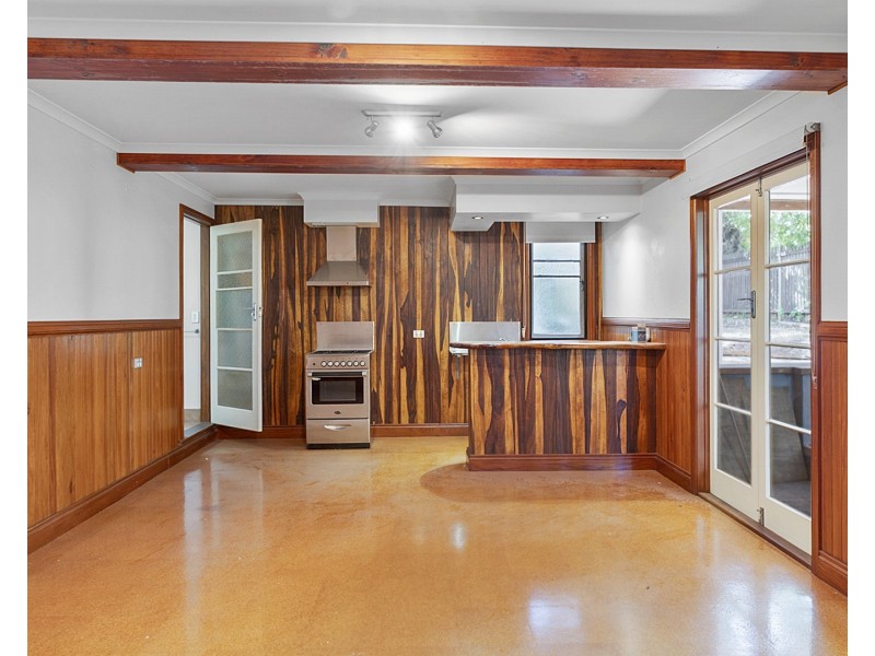 37 Moloney Street, North Toowoomba QLD 4350