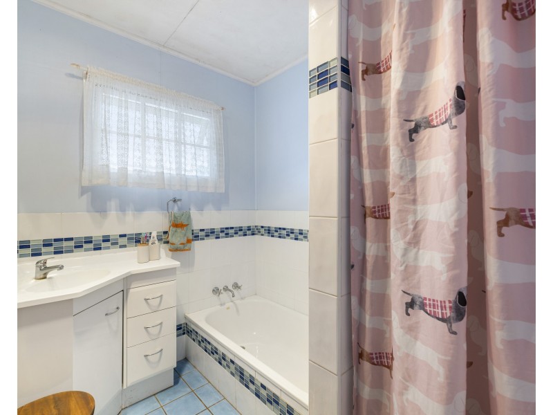131A Holberton Street, Newtown QLD 4350