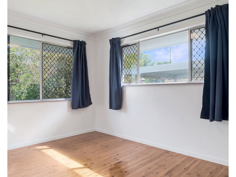 54 Wallace Street, Newtown QLD 4350