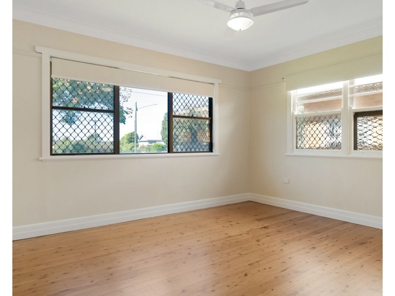 291 West Street, Harristown QLD 4350